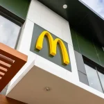 Искусственный интеллект в McDonald’s: как технологии меняют работу ресторанов