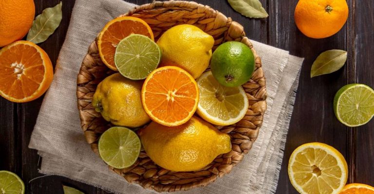Узнайте, чем полезны кислые продукты, как они влияют на здоровье и пищеварение, а также какие советы помогут употреблять их с пользой и без вреда.