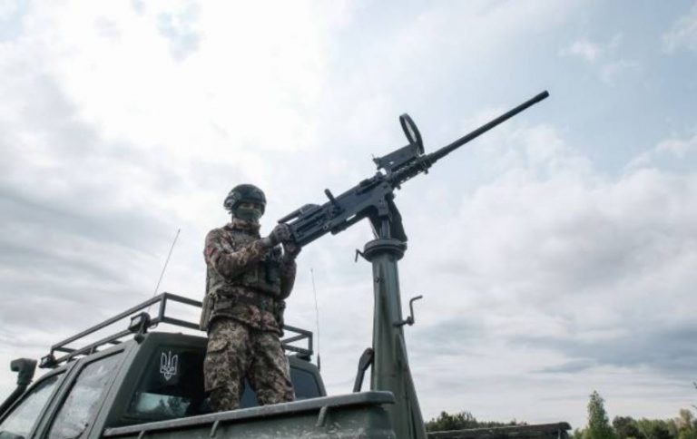 Россия выпустила по Украине рекордные 805 дронов и 13 ракет. ПВО уничтожила 751 цель, зафиксированы жертвы и разрушения в нескольких городах.
