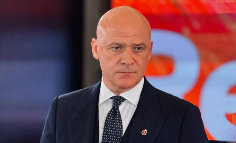 Геннадий Труханов заявил, что комиссия при президенте рассмотрит вопрос о лишении его гражданства Украины из-за обвинений в наличии паспорта РФ.