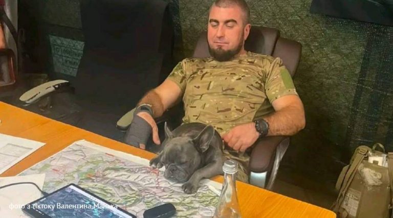 Полковника Манька обвинили в публикации фото с секретными картами в TikTok. OSINT-проекты фиксируют расхождения с аналитикой DeepState.