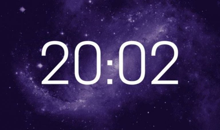 Узнайте, что значит время 20:02 на часах в нумерологии. Откройте тайный смысл зеркального времени и поймите, какое послание несёт вам Вселенная.