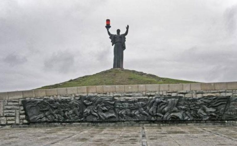 23 декабря в Украине — День военнослужащих оперативного контроля, память 10 критских мучеников и международный праздник HumanLight.