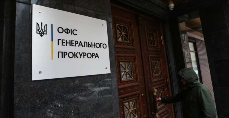 Экс-глава СБУ Харьковщины задержан по подозрению в попытке захвата власти; ему грозит до 10 лет лишения свободы с конфискацией имущества.