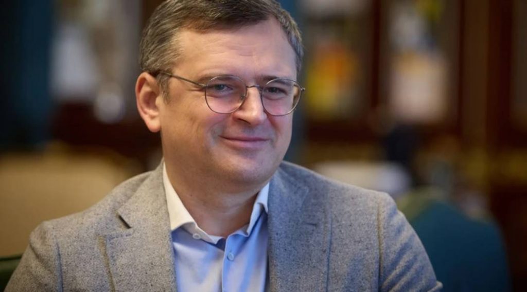 Зеленский встретился с эксглавой МИД Кулебой, обсудив политическую и информационную ситуацию и согласовав направления дальнейшего сотрудничества.