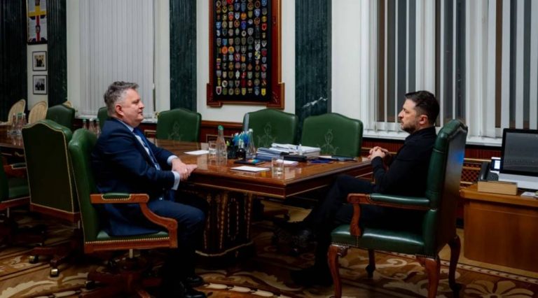 Сергей Кислица назначен первым заместителем руководителя Офиса президента Украины, продолжит участие в международных переговорах и дипломатических инициативах.
