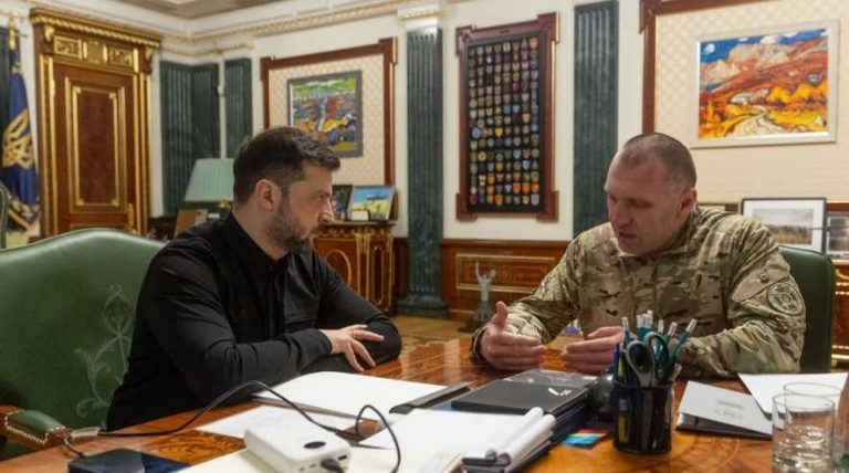 Зеленский планирует освободить Василия Малюка с поста главы СБУ и рассмотреть его назначение на должность руководителя СВР или секретаря СНБО.