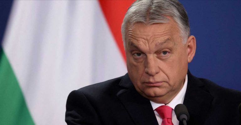 Виктор Орбан заявил, что Венгрия будет блокировать вступление Украины в ЕС на протяжении 100 лет, прокомментировав критику Владимира Зеленского.