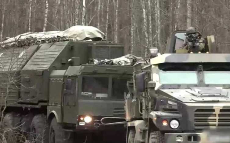 Спутниковые снимки показали развертывание базы «Орешник» на аэродроме Кричев‑6 в Беларуси