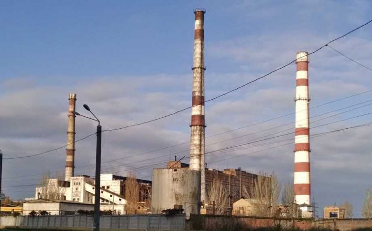 Россия атаковала ТЭЦ и ТЭС Украины при морозах до −25°C: сотни тысяч семей остались без отопления и света в восьми областях страны.
