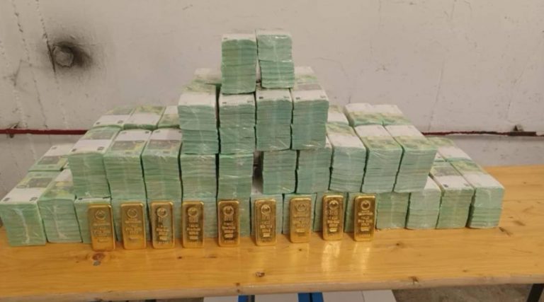 Ощадбанк требует от Венгрии вернуть два инкассаторских автомобиля и ценности на десятки миллионов долларов, евро и банковское золото.