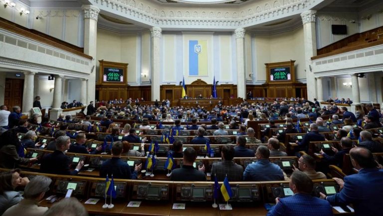 В Верховной Раде зарегистрировали законопроект №15076, который предлагает запретить силовое доставление граждан в ТЦК и изменить порядок вызова.