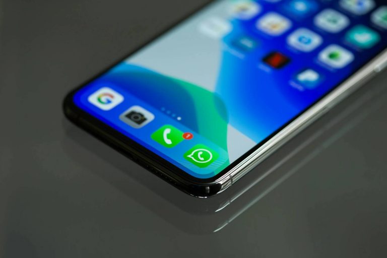 Комитет Верховной Рады по гуманитарной политике поддержал законопроект №11115 о регулировании Telegram в Украине. Документ предусматривает санкции за нарушения норм.