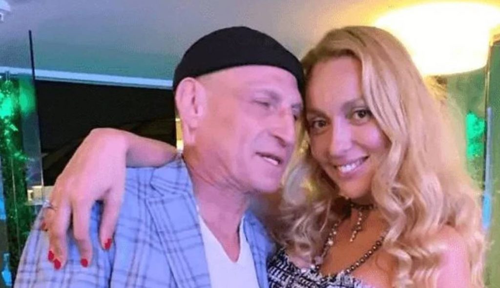 Муж Оли Поляковой Вадим Буряковский рассказал о кризисах в браке, эмоциональных ссорах, длительных разлуках и объяснил, думали ли они о разводе.