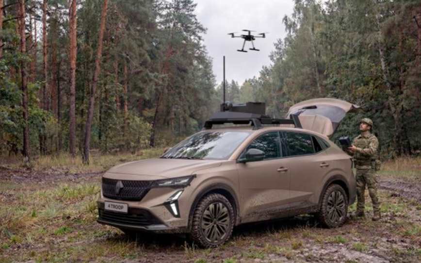 Renault показала военный кроссовер 4 Troop для операторов дронов