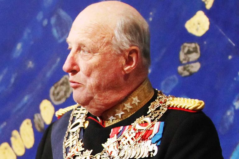 Король Норвегии Харальд V умер 28 августа 2026 года в возрасте 89 лет. Что известно о последних днях монарха, его семье, правлении и наследнике.