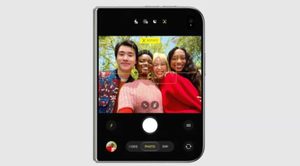 Apple представила iPhone Duo с двумя OLED-экранами, A20 Pro, камерами 48 Мп, Touch ID и MagSafe. Цена стартует от $1999, продажи — с 23 октября.